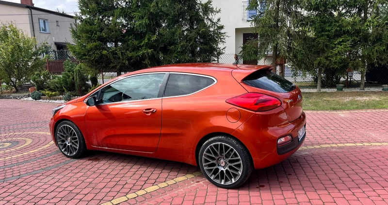 Kia Ceed cena 32990 przebieg: 190000, rok produkcji 2013 z Blachownia małe 46